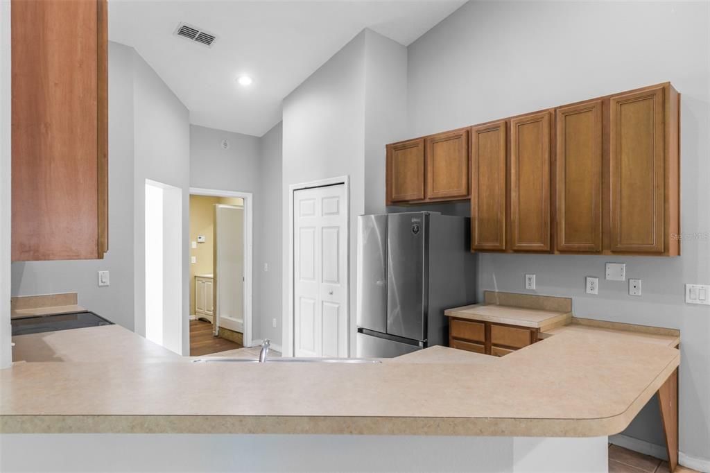 For Sale: $399,900 (4 beds, 2 baths, 2233 Square Feet)