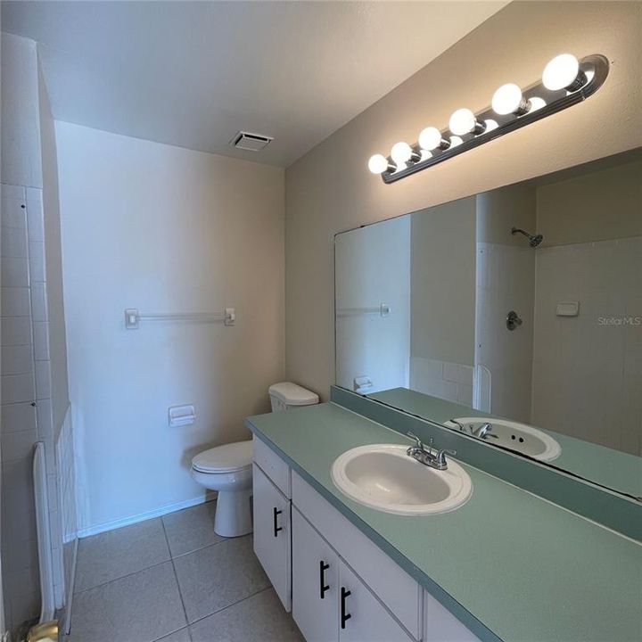 For Rent: $1,695 (3 beds, 2 baths, 1611 Square Feet)
