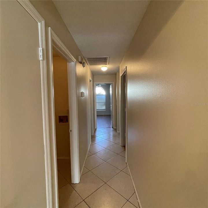 For Rent: $1,695 (3 beds, 2 baths, 1611 Square Feet)