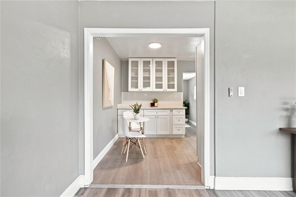 En Venta: $325,000 (2 camas, 2 baños, 1046 Pies cuadrados)
