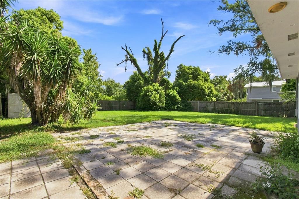 En Venta: $325,000 (2 camas, 2 baños, 1046 Pies cuadrados)