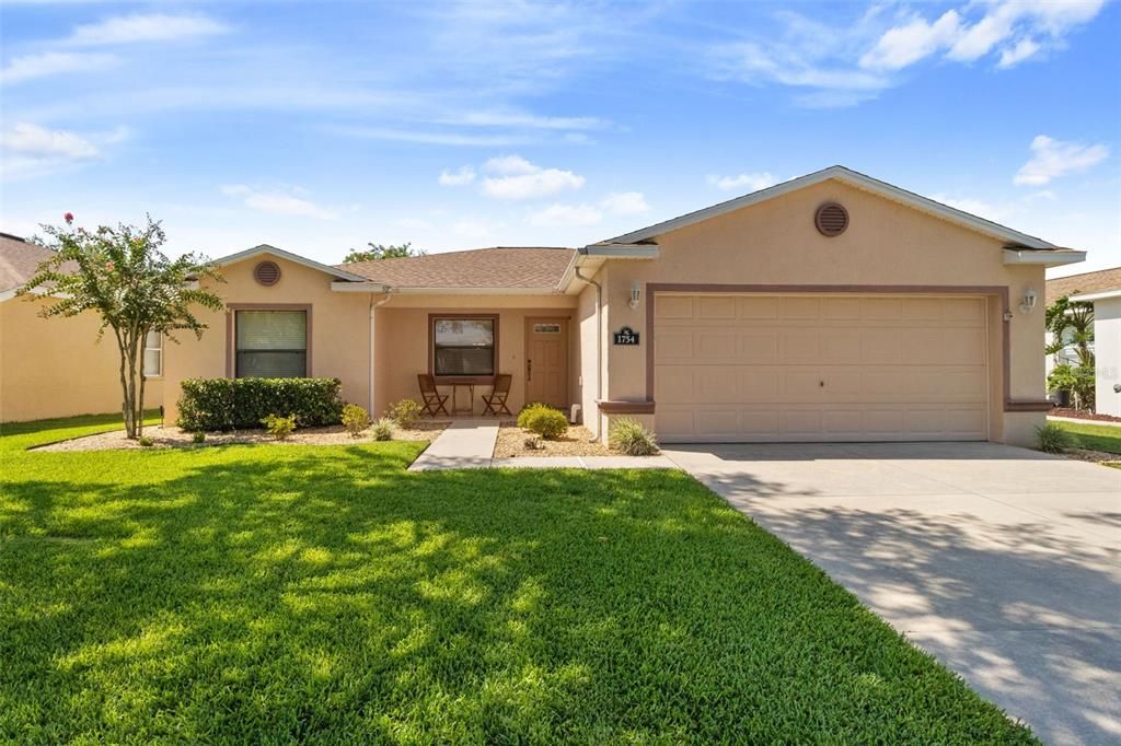 For Sale: $225,000 (3 beds, 2 baths, 1470 Square Feet)