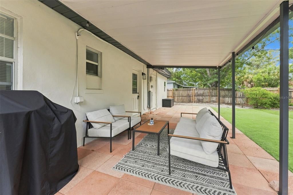 En Venta: $459,000 (3 camas, 2 baños, 984 Pies cuadrados)