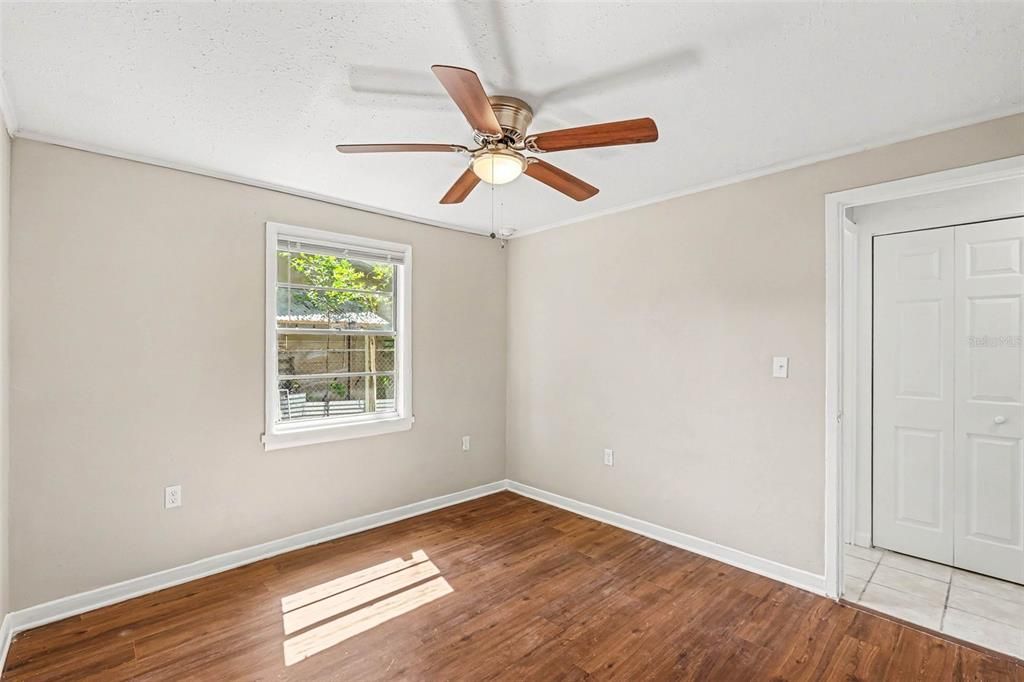 For Rent: $2,000 (3 beds, 1 baths, 1366 Square Feet)