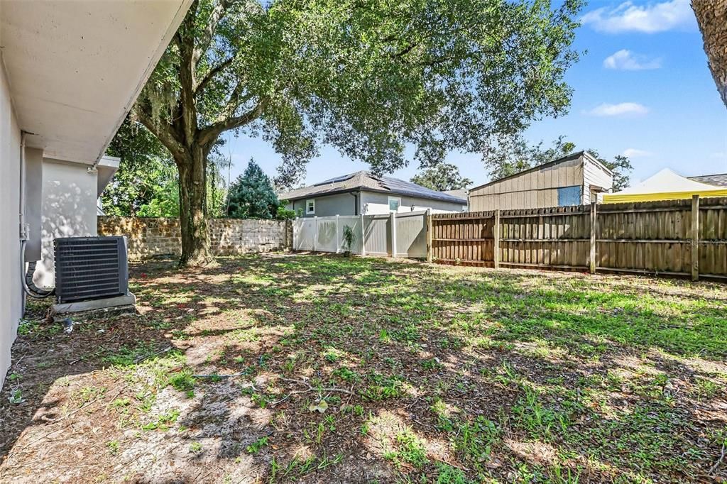 For Rent: $2,000 (3 beds, 1 baths, 1366 Square Feet)