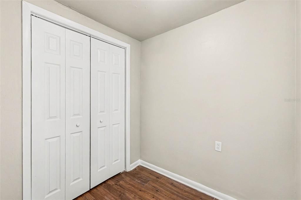 For Rent: $2,000 (3 beds, 1 baths, 1366 Square Feet)