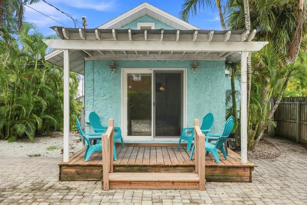 En Venta: $425,000 (2 camas, 1 baños, 681 Pies cuadrados)