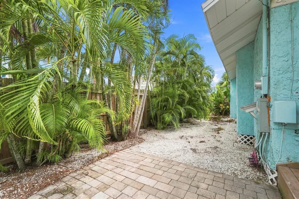 En Venta: $425,000 (2 camas, 1 baños, 681 Pies cuadrados)