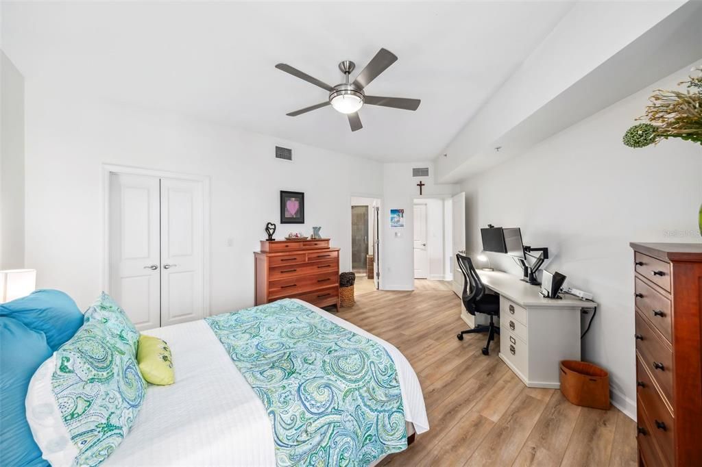 For Rent: $3,200 (2 beds, 2 baths, 1267 Square Feet)