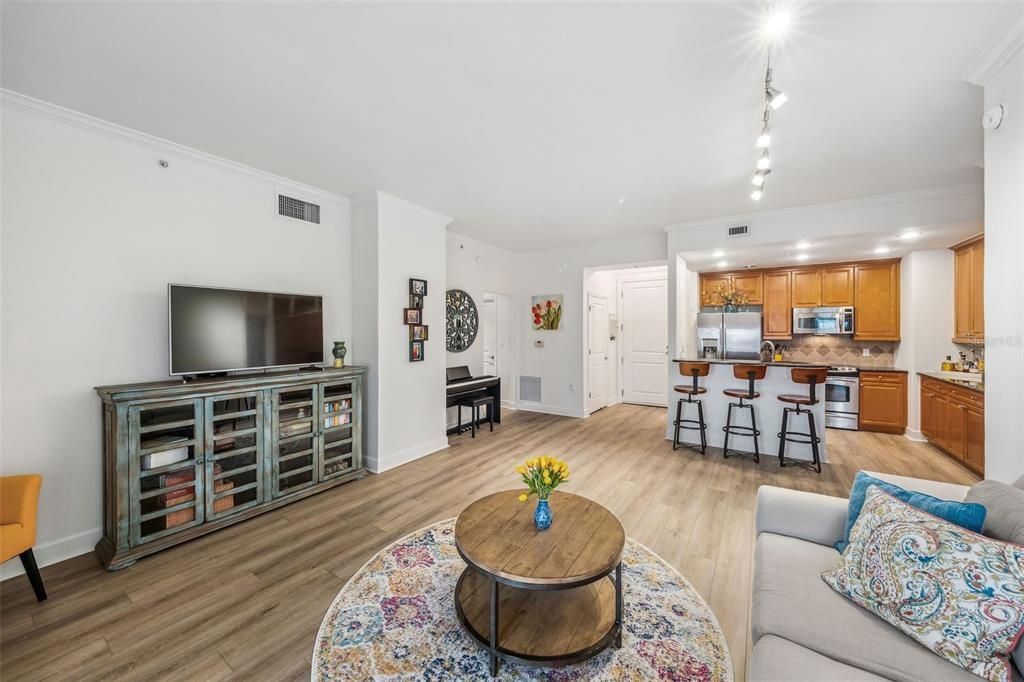 For Rent: $3,200 (2 beds, 2 baths, 1267 Square Feet)