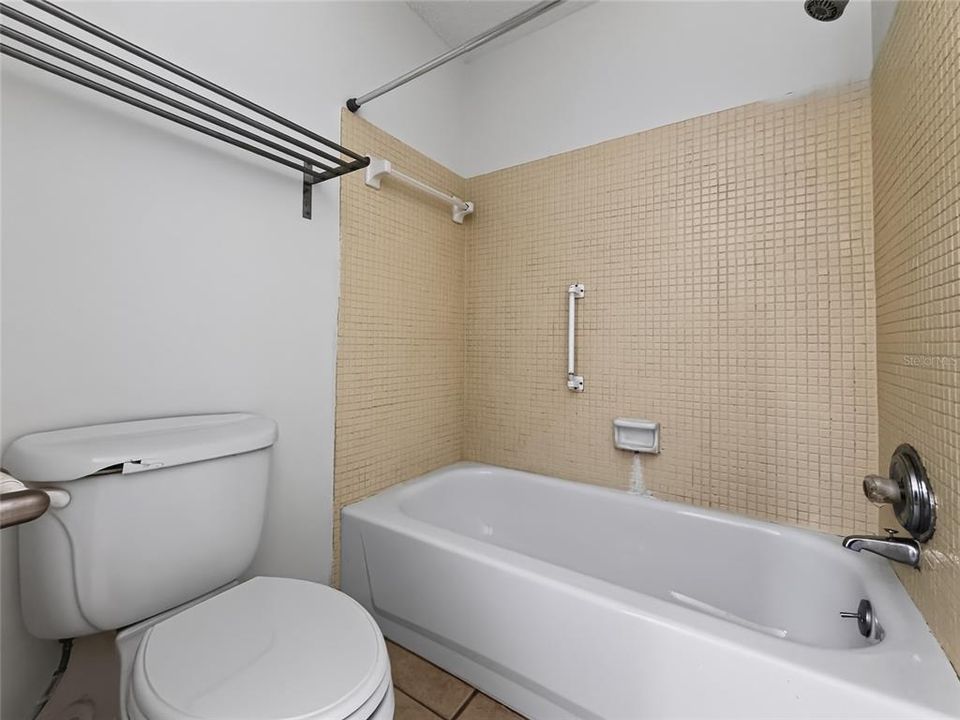 В аренду: $1,700 (2 спален, 2 ванн, 1002 Квадратных фут)