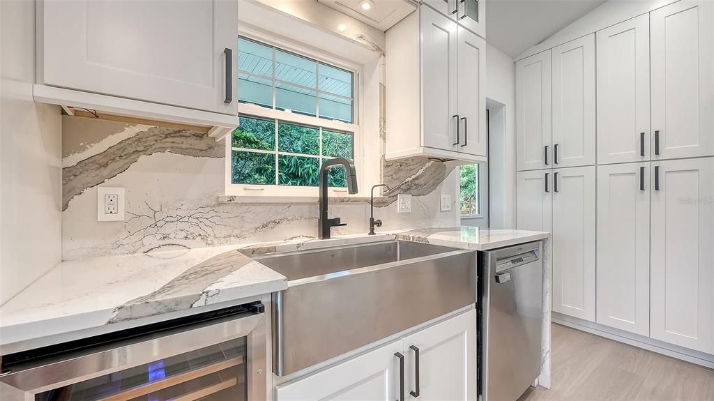 For Sale: $1,400,000 (4 beds, 4 baths, 4013 Square Feet)