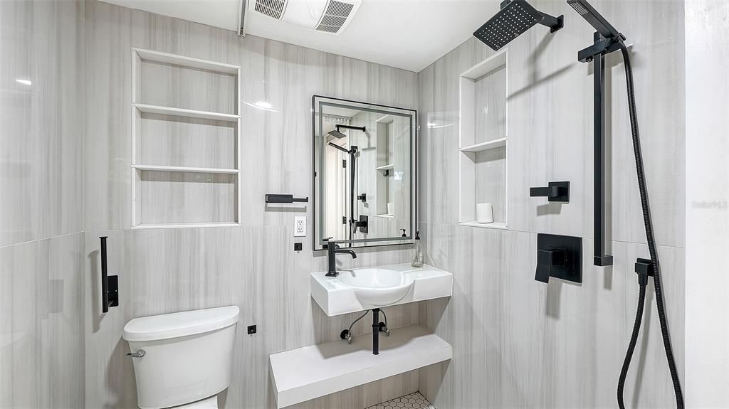For Sale: $1,400,000 (4 beds, 4 baths, 4013 Square Feet)
