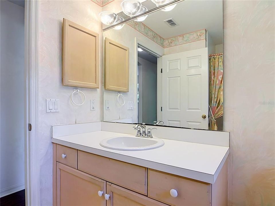 For Sale: $369,999 (3 beds, 2 baths, 1962 Square Feet)