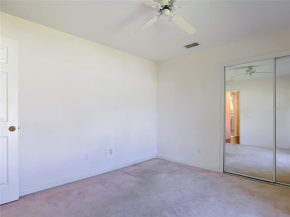 For Sale: $369,999 (3 beds, 2 baths, 1962 Square Feet)