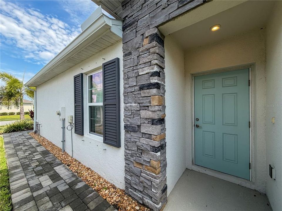 For Sale: $259,900 (3 beds, 2 baths, 1496 Square Feet)