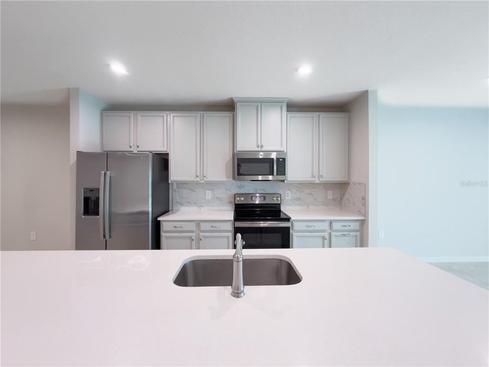 For Sale: $259,900 (3 beds, 2 baths, 1496 Square Feet)
