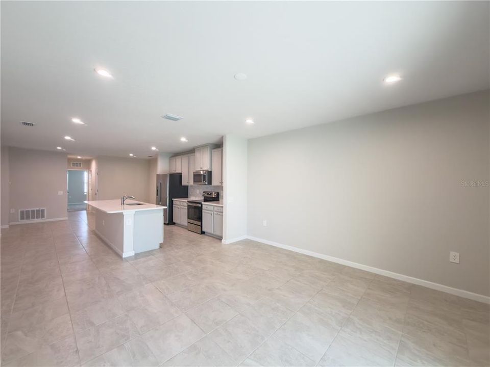 For Sale: $259,900 (3 beds, 2 baths, 1496 Square Feet)