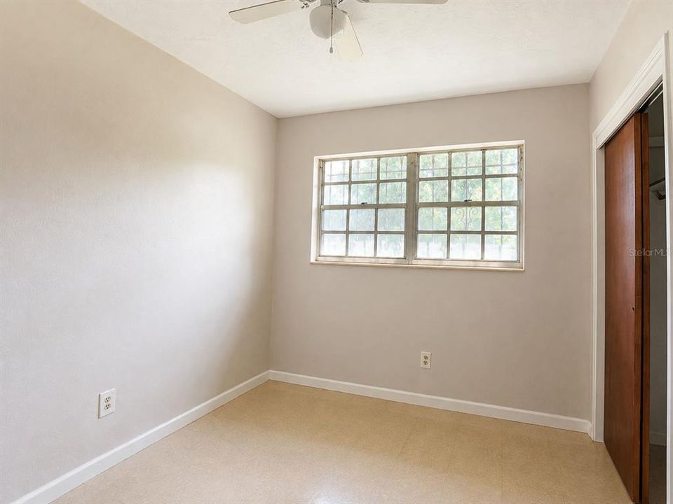 For Sale: $268,000 (3 beds, 1 baths, 1176 Square Feet)