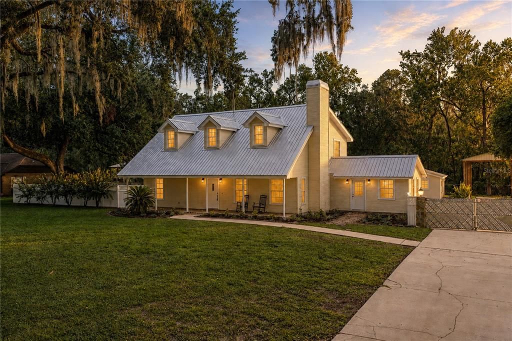 En Venta: $795,000 (5 camas, 3 baños, 4025 Pies cuadrados)