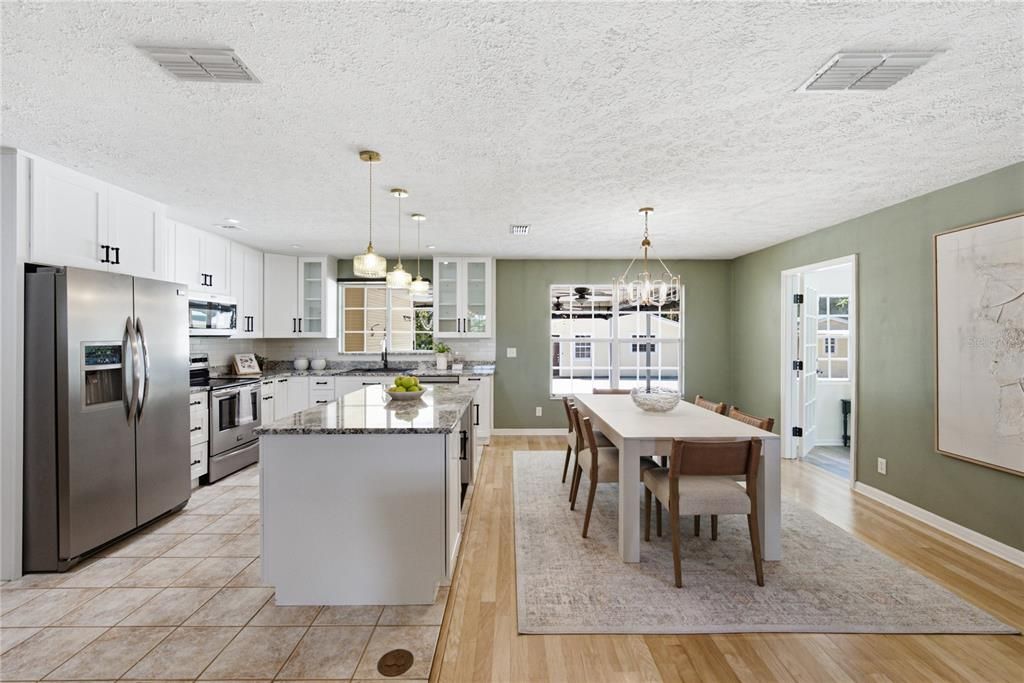 En Venta: $795,000 (5 camas, 3 baños, 4025 Pies cuadrados)