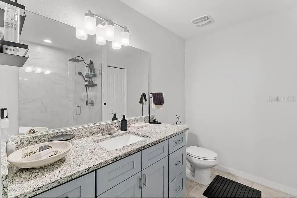 For Sale: $299,900 (3 beds, 2 baths, 1397 Square Feet)
