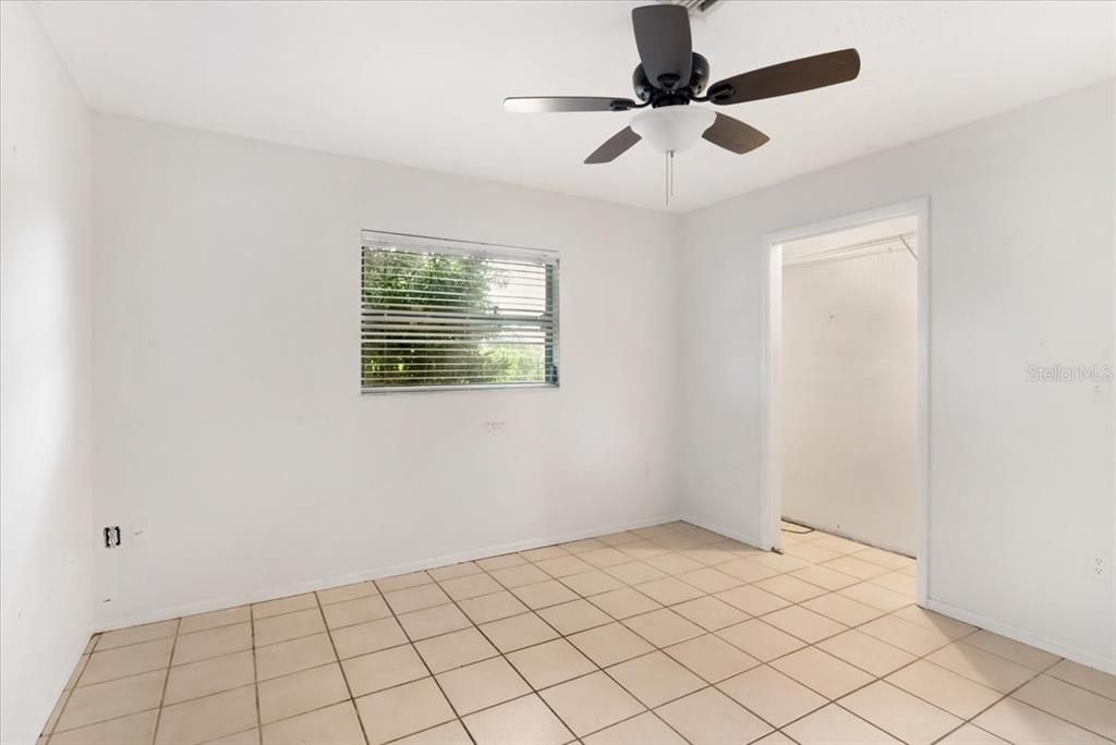 For Sale: $319,000 (3 beds, 2 baths, 2138 Square Feet)