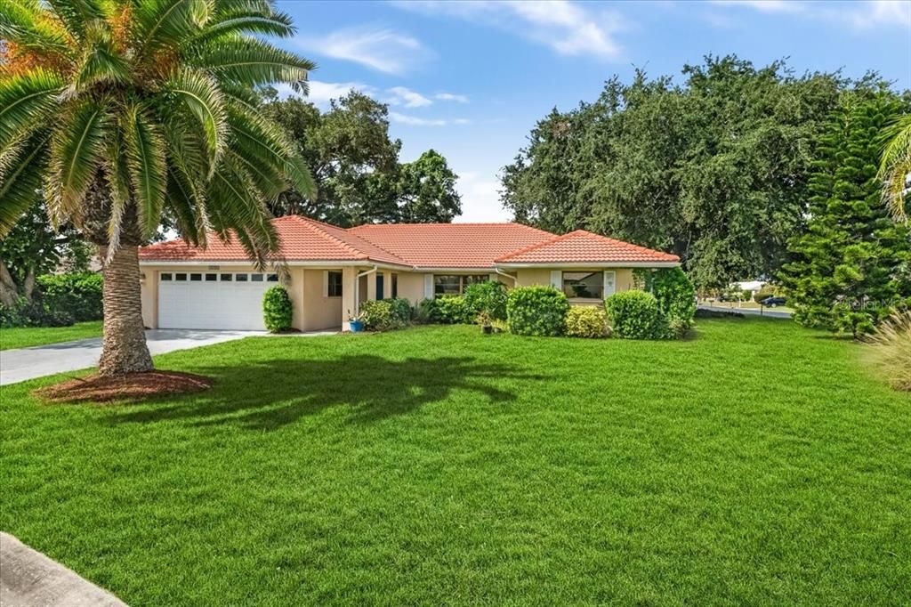 For Sale: $319,000 (3 beds, 2 baths, 2138 Square Feet)