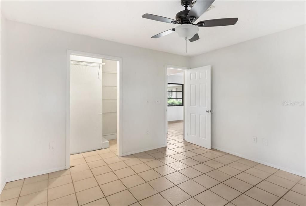 For Sale: $319,000 (3 beds, 2 baths, 2138 Square Feet)