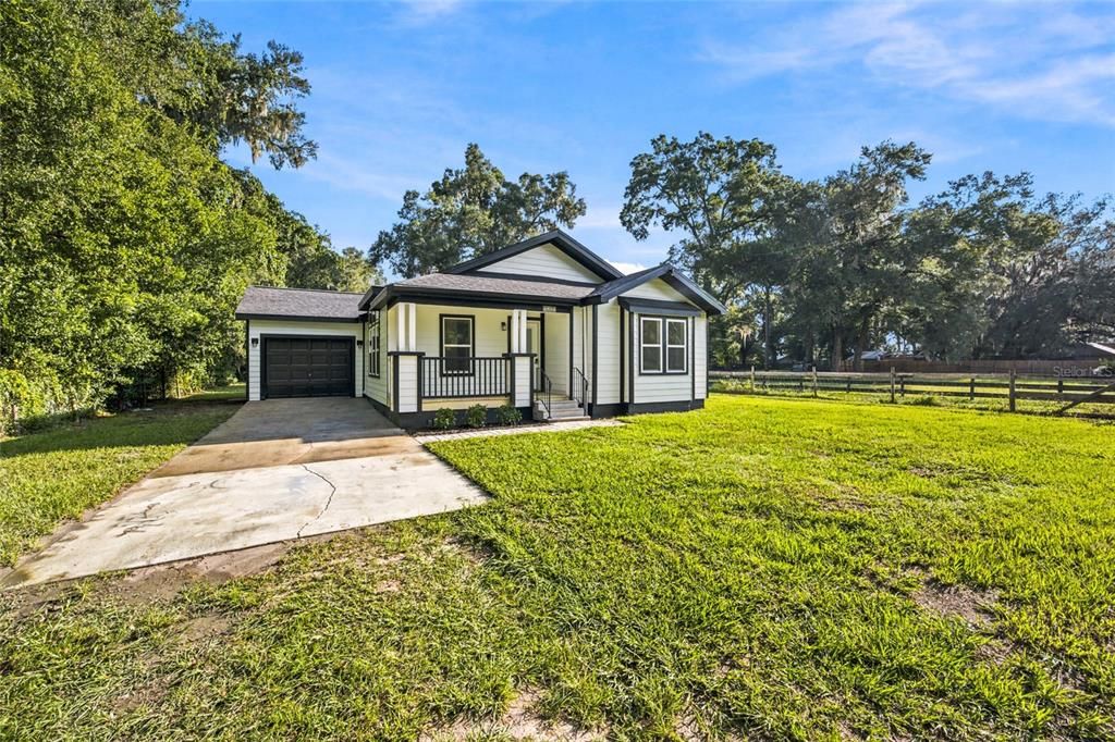 En Venta: $249,900 (3 camas, 2 baños, 1572 Pies cuadrados)