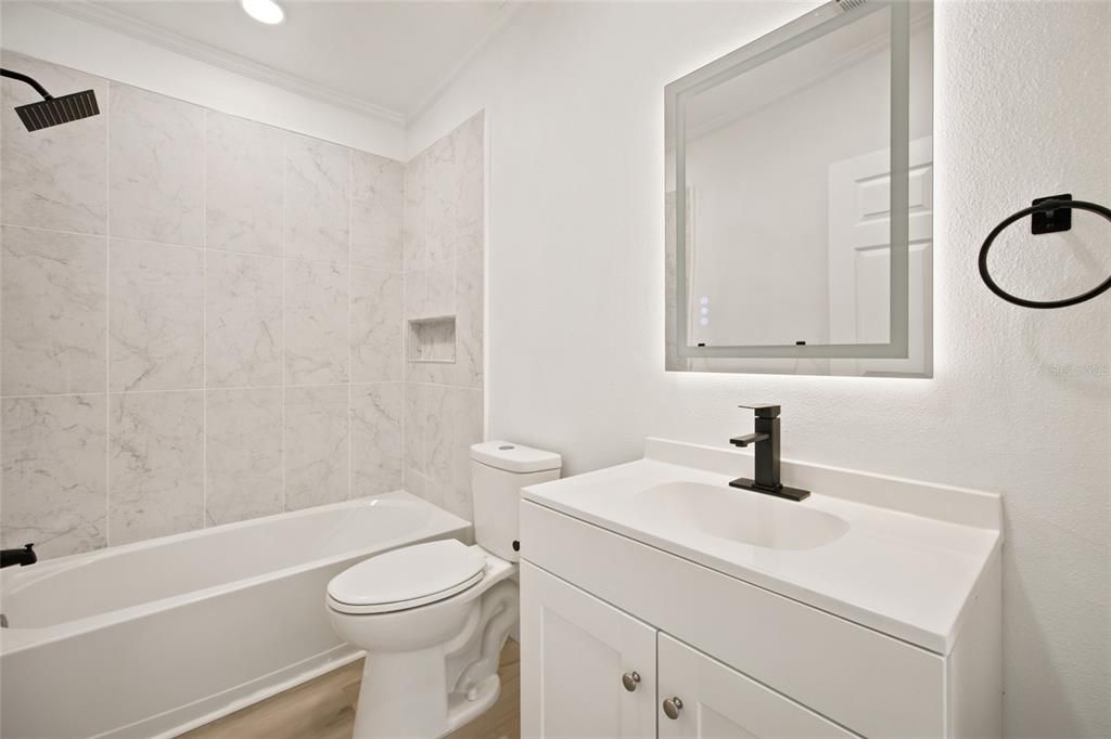 En Venta: $249,900 (3 camas, 2 baños, 1572 Pies cuadrados)