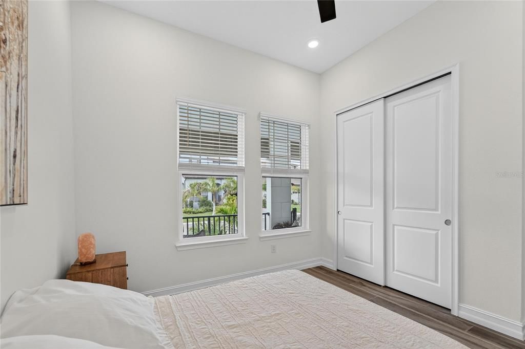 For Rent: $3,500 (3 beds, 2 baths, 1985 Square Feet)