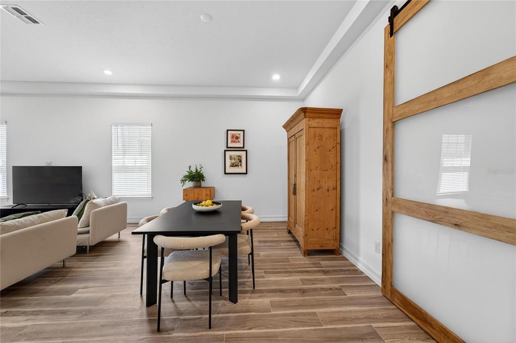 For Rent: $3,500 (3 beds, 2 baths, 1985 Square Feet)
