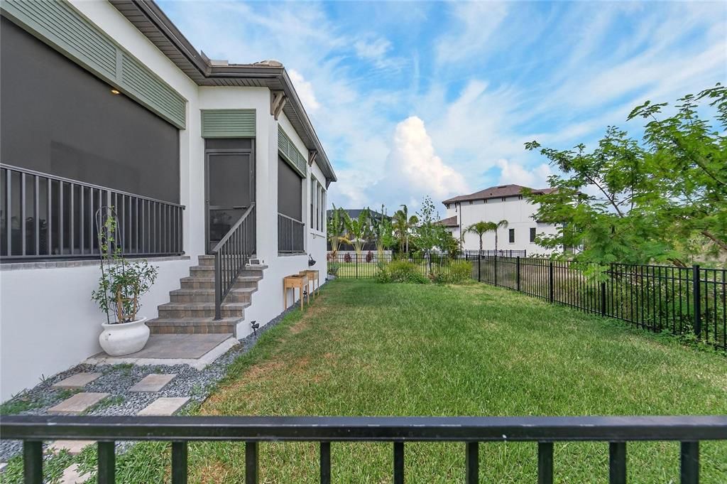 For Rent: $3,500 (3 beds, 2 baths, 1985 Square Feet)