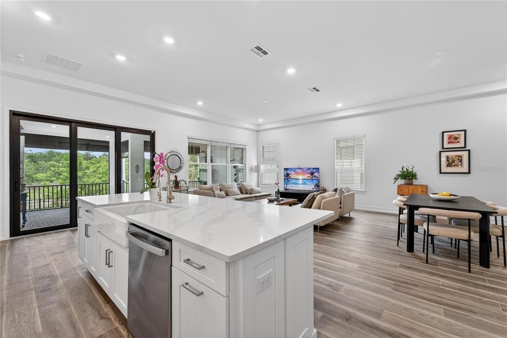 For Rent: $3,500 (3 beds, 2 baths, 1985 Square Feet)
