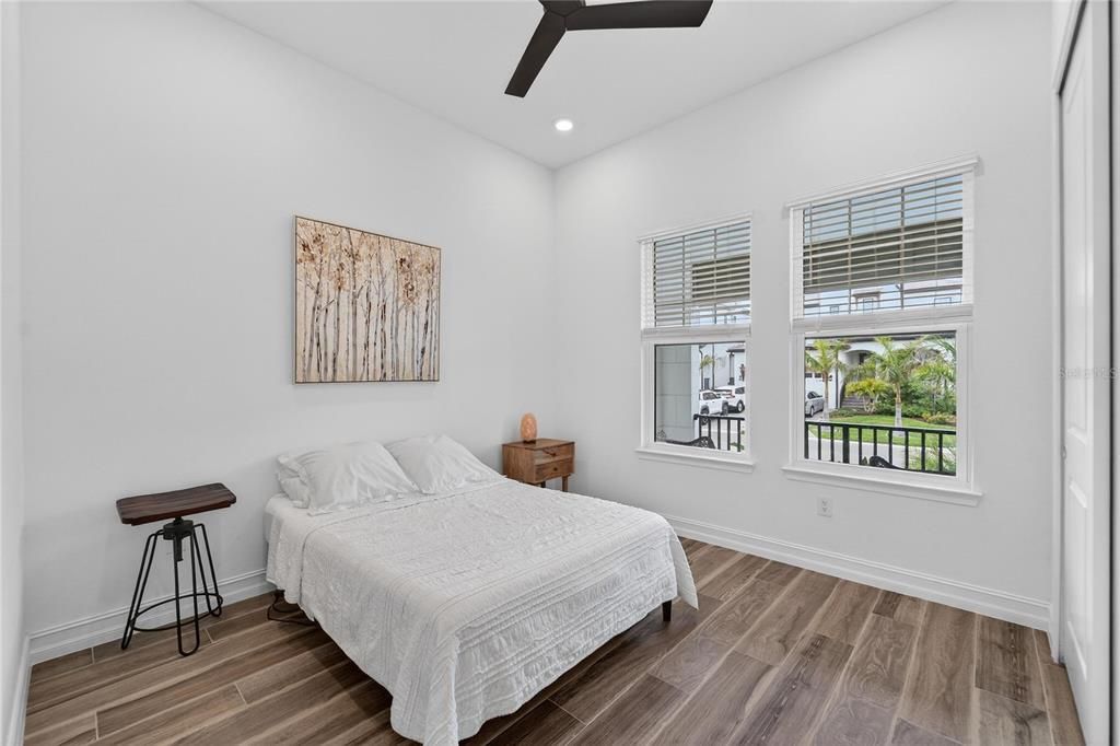 For Rent: $3,500 (3 beds, 2 baths, 1985 Square Feet)