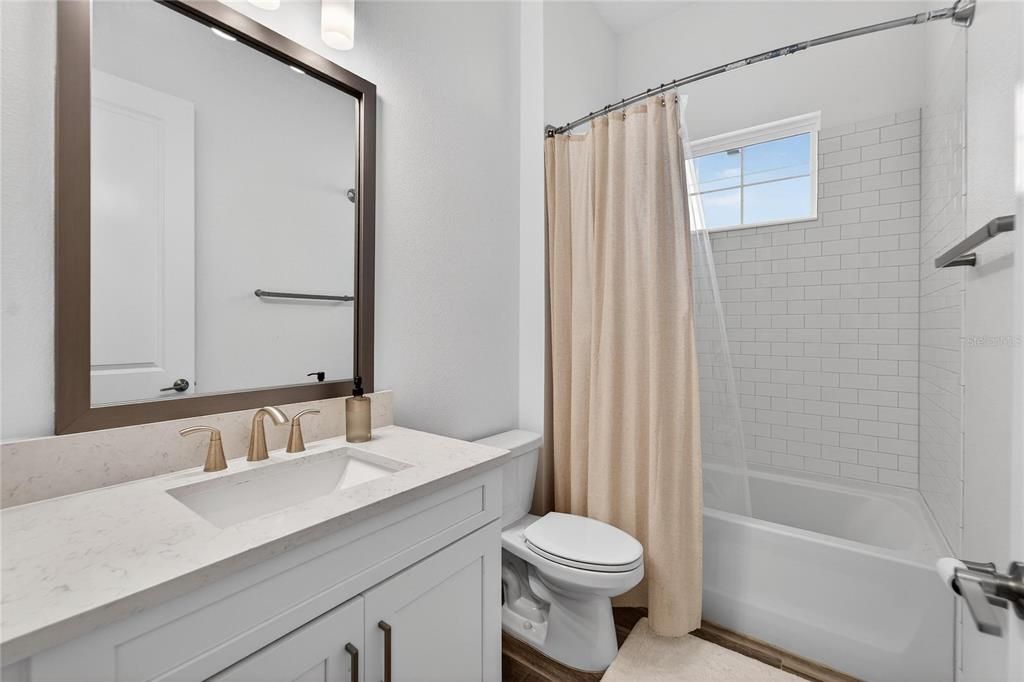 For Rent: $3,500 (3 beds, 2 baths, 1985 Square Feet)