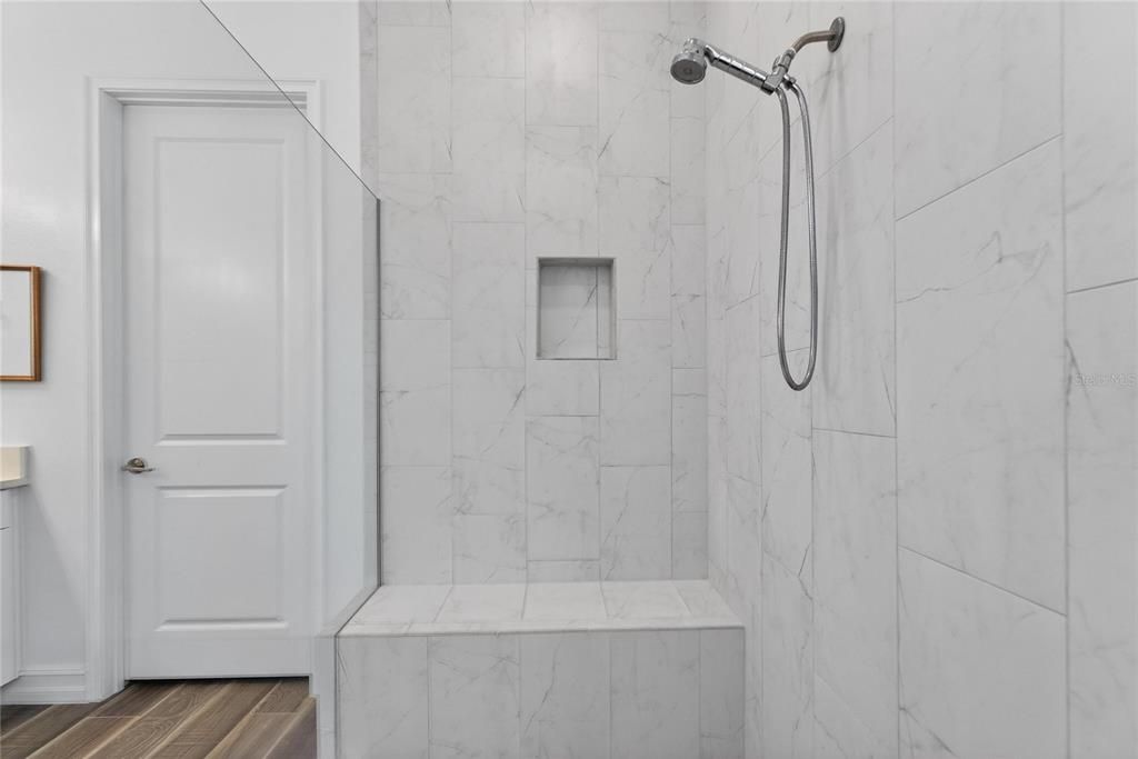 For Rent: $3,500 (3 beds, 2 baths, 1985 Square Feet)