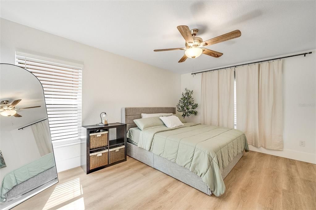 En Venta: $449,900 (4 camas, 2 baños, 1754 Pies cuadrados)