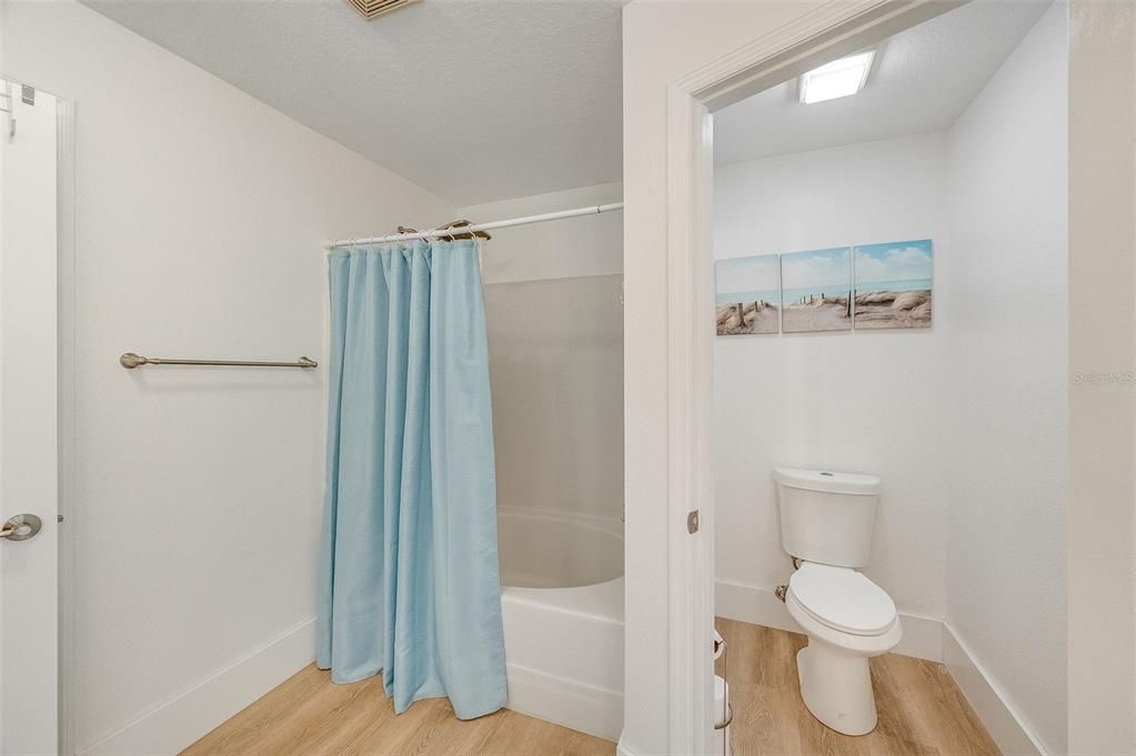En Venta: $449,900 (4 camas, 2 baños, 1754 Pies cuadrados)