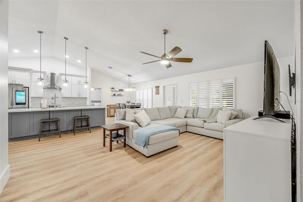 En Venta: $449,900 (4 camas, 2 baños, 1754 Pies cuadrados)