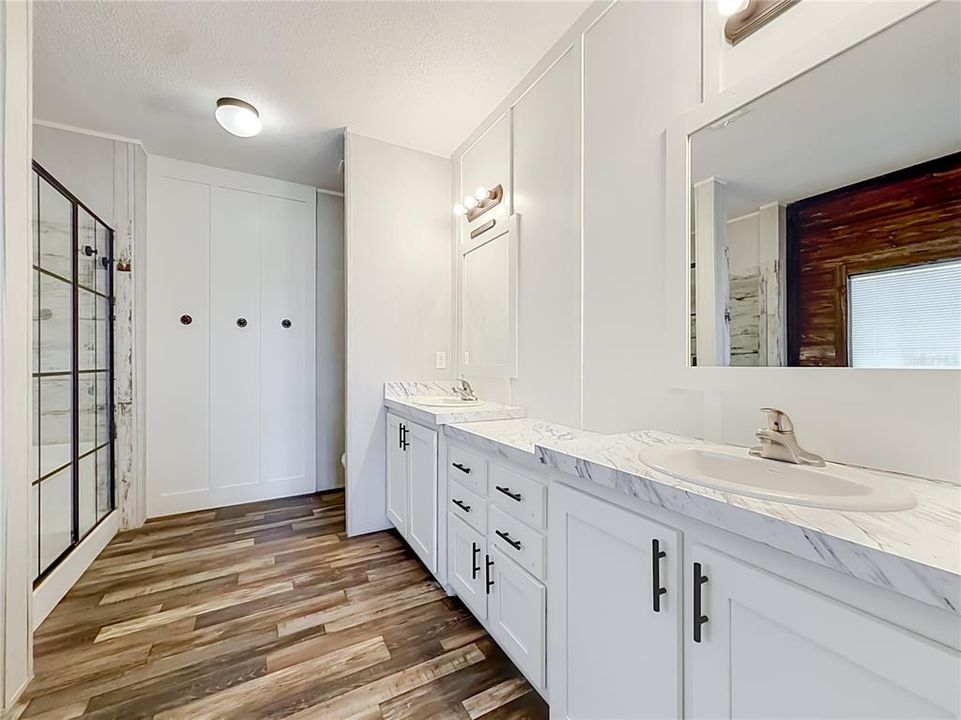 En Venta: $229,999 (3 camas, 2 baños, 1456 Pies cuadrados)