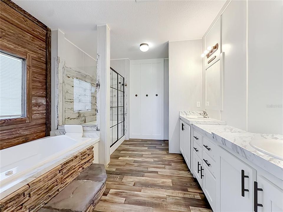 En Venta: $229,999 (3 camas, 2 baños, 1456 Pies cuadrados)