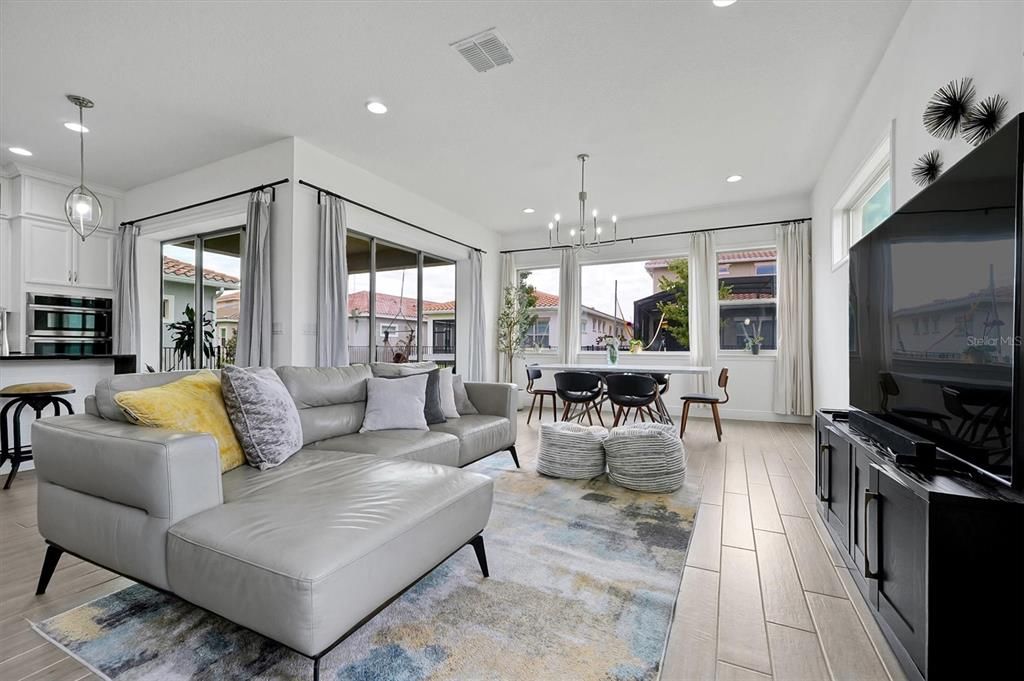 待售: $795,000 (4 贝兹, 3 浴室, 2297 平方英尺)