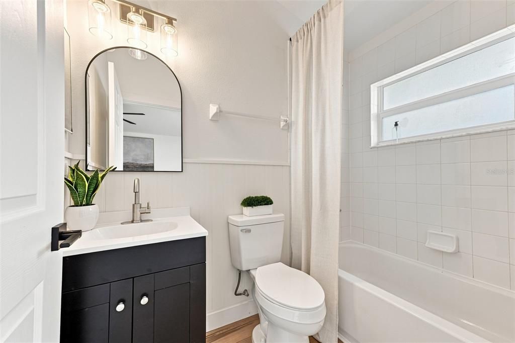 For Sale: $270,000 (3 beds, 2 baths, 1151 Square Feet)