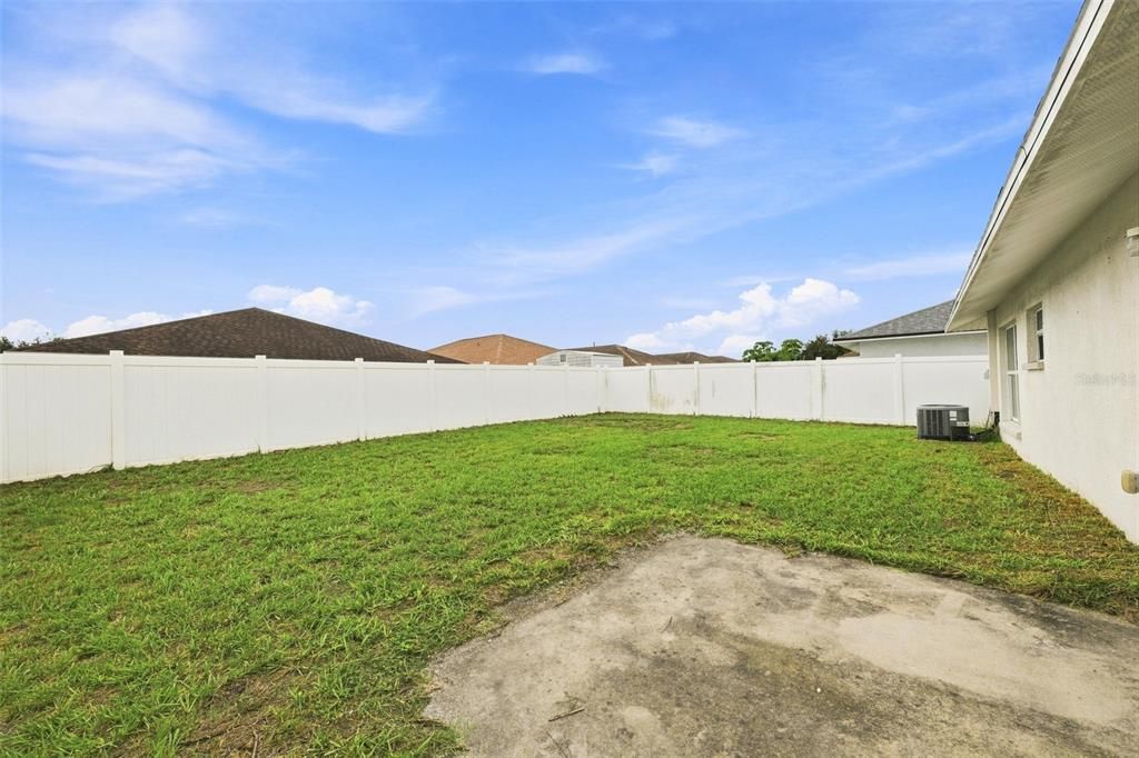 For Sale: $270,000 (3 beds, 2 baths, 1151 Square Feet)