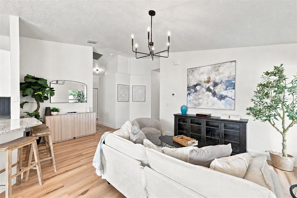 For Sale: $270,000 (3 beds, 2 baths, 1151 Square Feet)