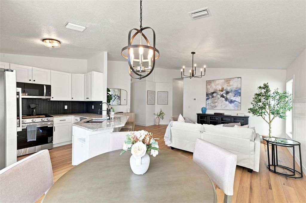 For Sale: $270,000 (3 beds, 2 baths, 1151 Square Feet)