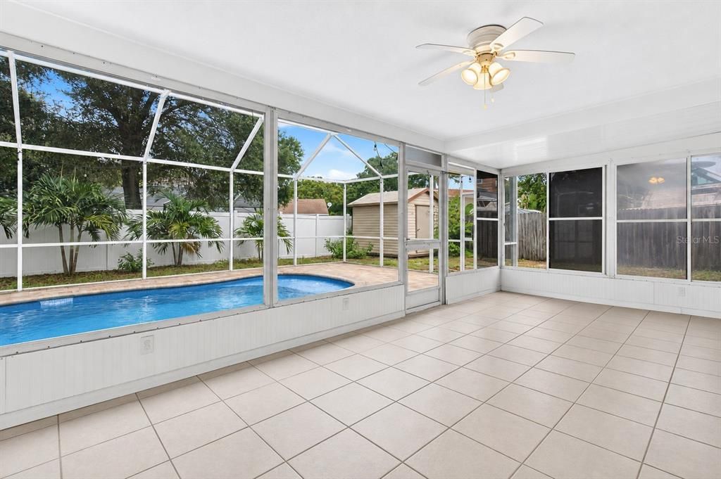En Venta: $515,000 (3 camas, 2 baños, 1407 Pies cuadrados)
