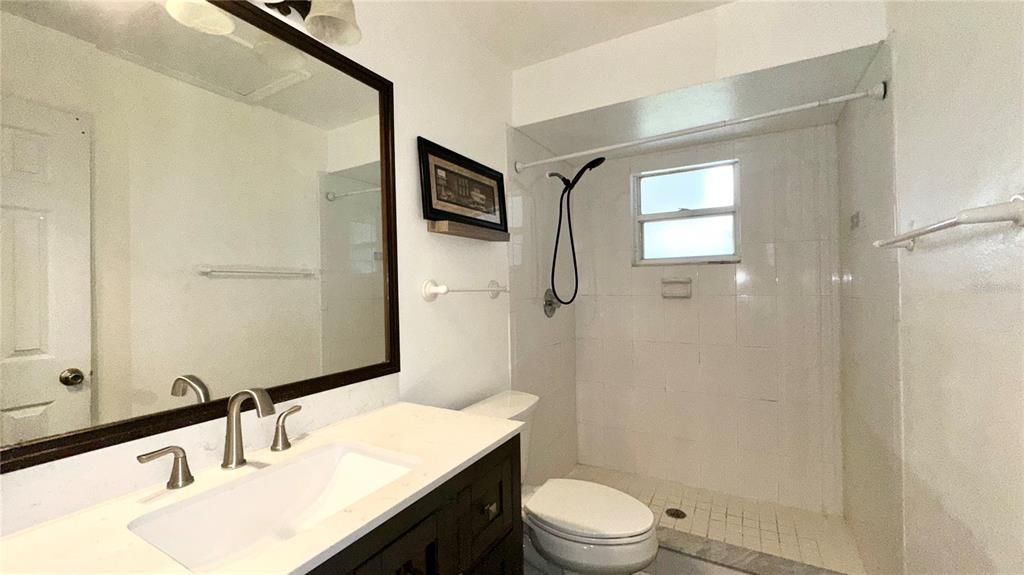 В аренду: $1,650 (2 спален, 2 ванн, 1118 Квадратных фут)